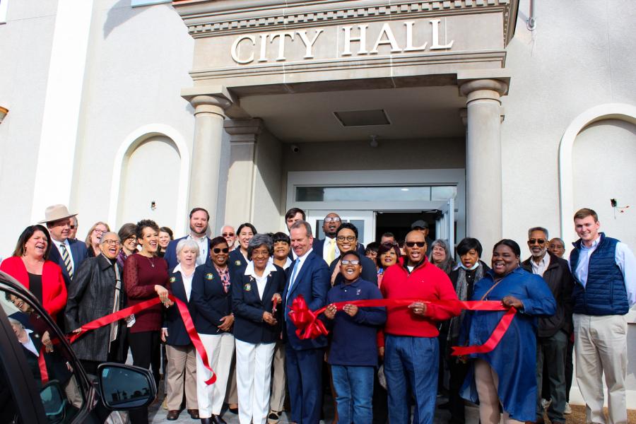 Brownsville Cuts Ribbon On New City Hall | Tennessee Town & City ...