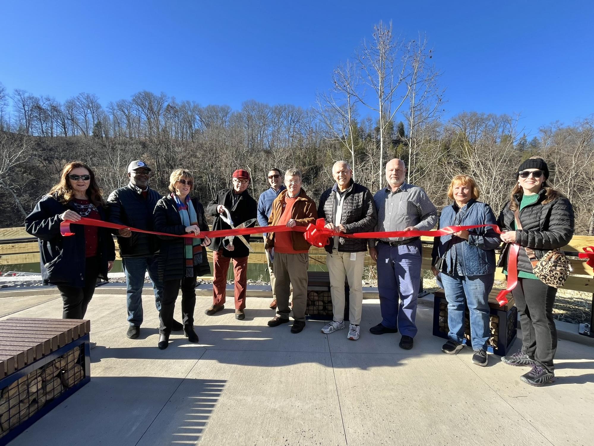 Kingsport cuts ribbon on Riverbend Park Tennessee Town & City