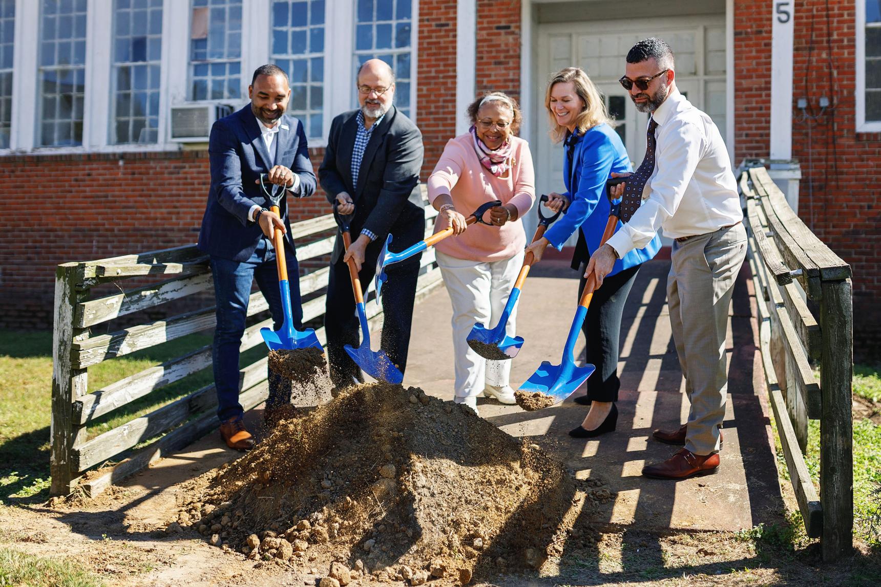 Ford groundbreaking Stanton Community Center